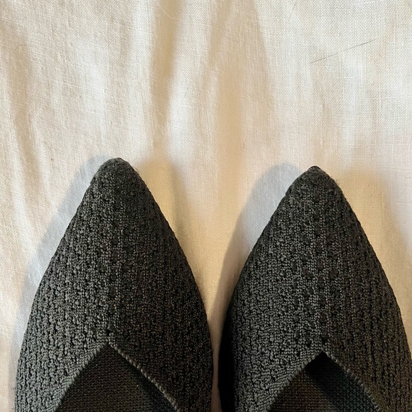 Rothy’s The Point Honeycomb in Black, 11.5 like new - Picture 5 of 9